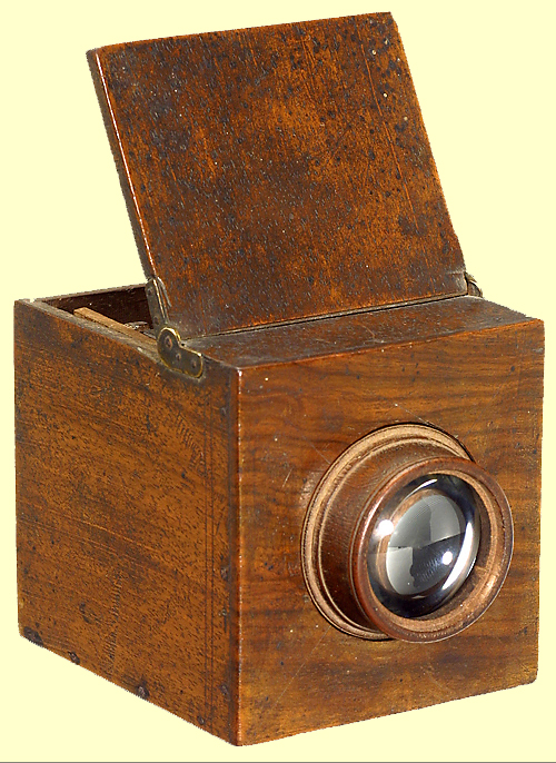 Petit appareil photo vintage type EHO - Ressourcerie Histoires Sans Fin